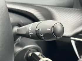 Peugeot 2008 (2020) thumbnail 19
