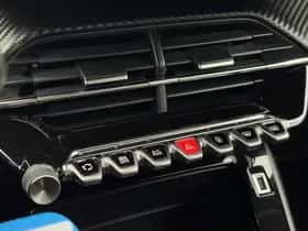 Peugeot 2008 (2020) thumbnail 26
