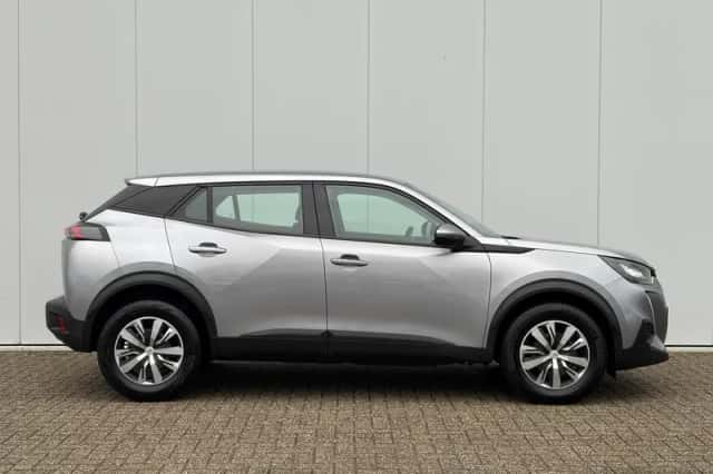 Peugeot 2008 (2020) thumbnail 5