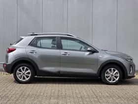 Kia Stonic (2024) thumbnail 5