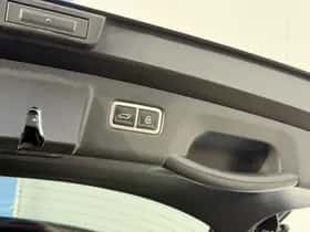 Kia Sorento (2023) thumbnail 12