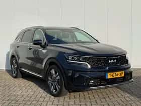 Kia Sorento (2023) thumbnail 3