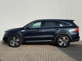 Kia Sorento (2023) thumbnail 8