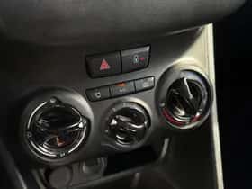 Peugeot 208 (2019) thumbnail 26