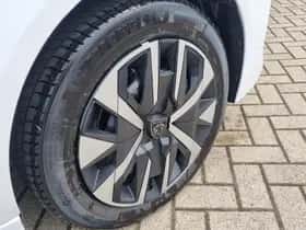 Peugeot 208 (2025) thumbnail 13