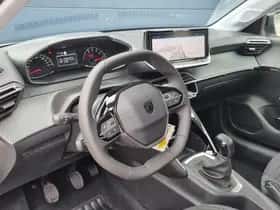 Peugeot 208 (2025) thumbnail 9