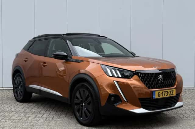 Peugeot 2008 (2020) thumbnail 3