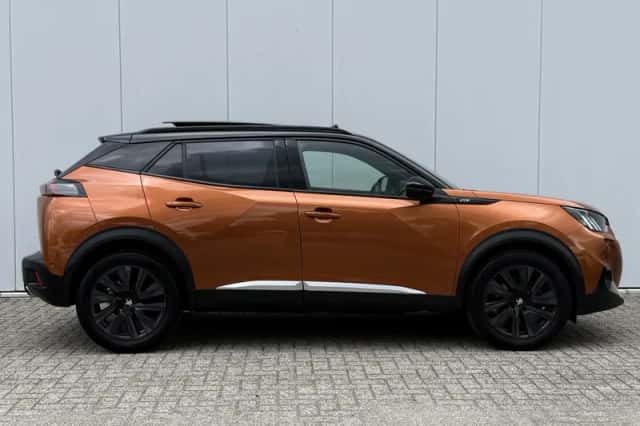 Peugeot 2008 (2020) thumbnail 4