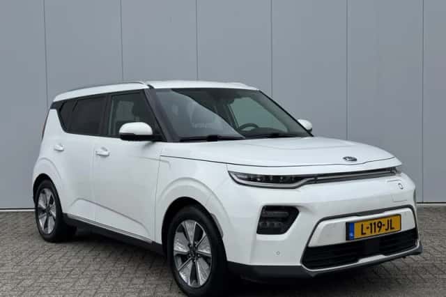 Kia Soul EV (2021) thumbnail 4