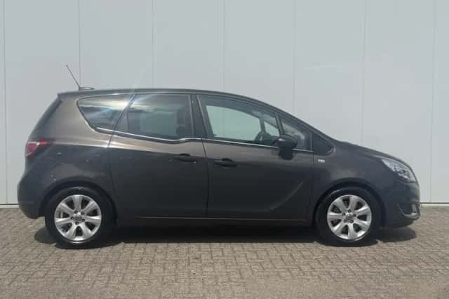 Opel Meriva (2017) thumbnail 4