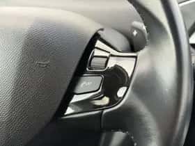 Peugeot 308 (2021) thumbnail 15