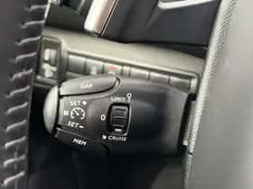 Peugeot 308 (2021) thumbnail 18