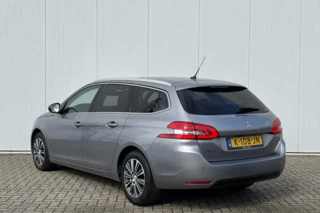 Peugeot 308 (2021) thumbnail 6