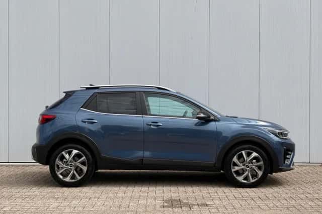 Kia Stonic (2025) thumbnail 4