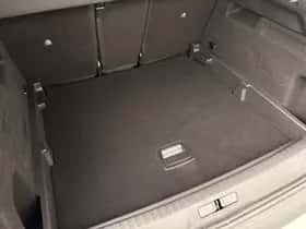 Peugeot e-3008 (2024) thumbnail 10