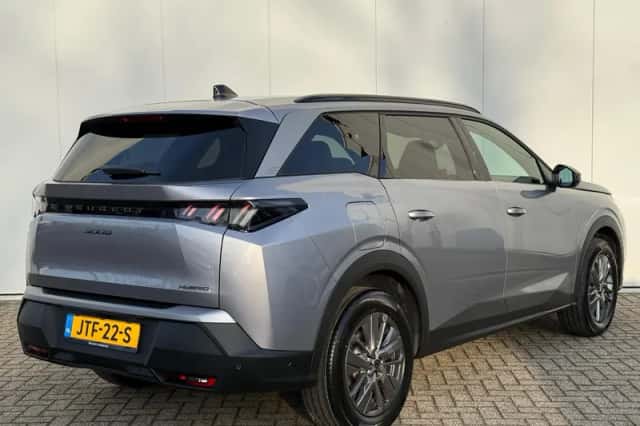 Peugeot 5008 (2025) thumbnail 5