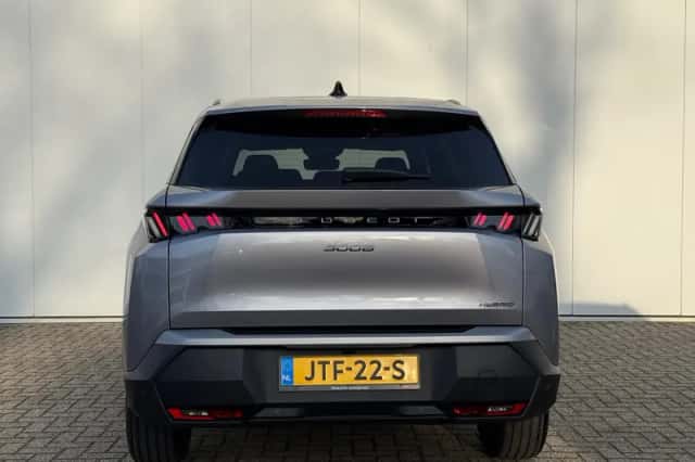 Peugeot 5008 (2025) thumbnail 6