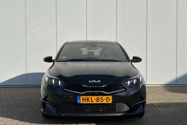 Kia Ceed (2025) thumbnail 3