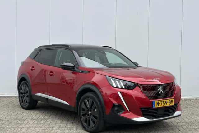 Peugeot e-2008 (2021) thumbnail 4