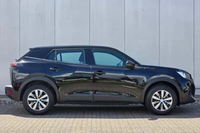 Peugeot e-2008 (2023) thumbnail 4