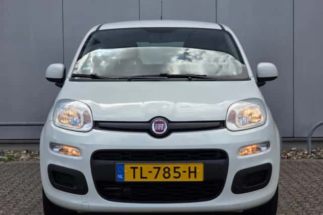 Fiat Panda (2018) thumbnail 2