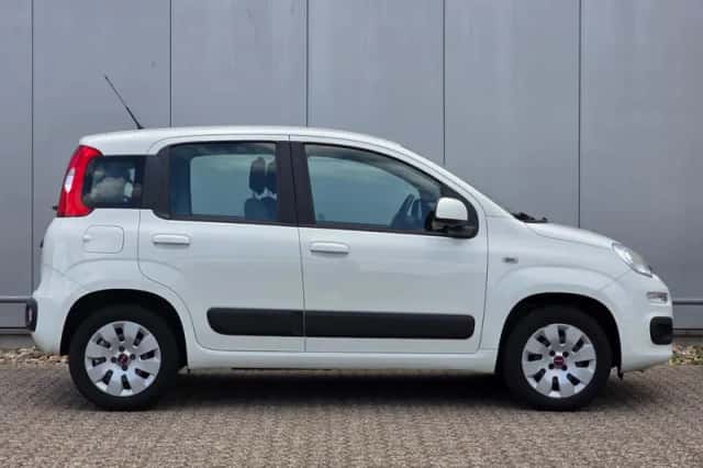 Fiat Panda (2018) thumbnail 4