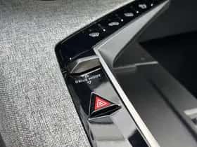 Peugeot 3008 (2024) thumbnail 11