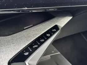 Peugeot 3008 (2024) thumbnail 12