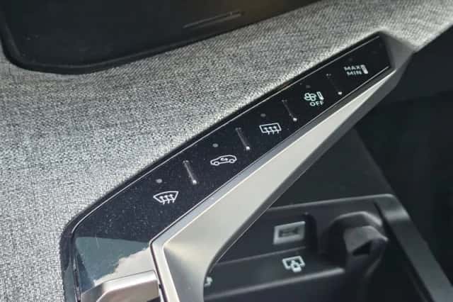 Peugeot 3008 (2024) thumbnail 24