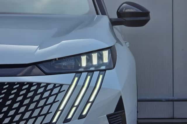 Peugeot 3008 (2024) thumbnail 34