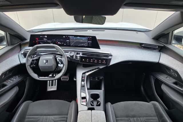 Peugeot 3008 (2024) thumbnail 9