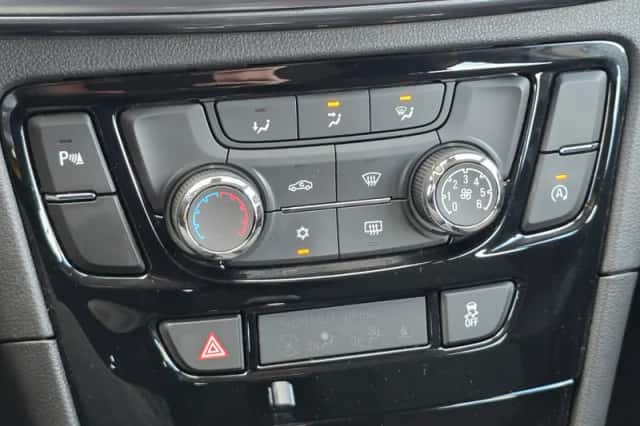 Opel Mokka (2017) thumbnail 19