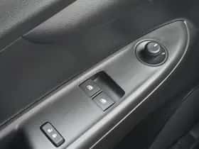 Opel Karl (2017) thumbnail 11