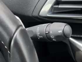 Peugeot 3008 (2021) thumbnail 18