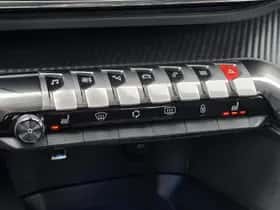 Peugeot 3008 (2021) thumbnail 25