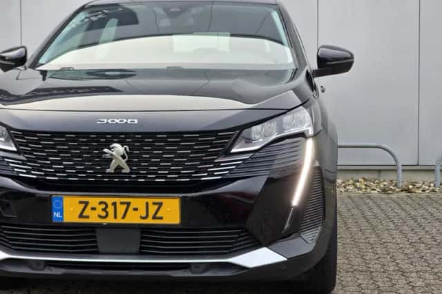 Peugeot 3008 (2021) thumbnail 33