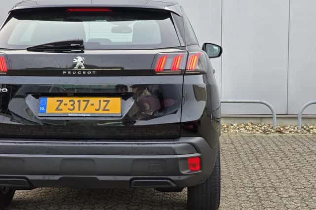 Peugeot 3008 (2021) thumbnail 36