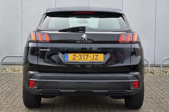 Peugeot 3008 (2021) thumbnail 5