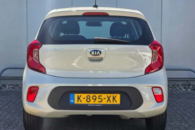 Kia Picanto (2021) thumbnail 5