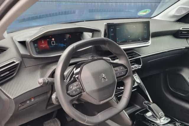 Peugeot 208 (2021) thumbnail 11