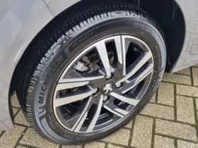 Peugeot 208 (2021) thumbnail 3