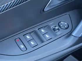 Peugeot 2008 (2021) thumbnail 11