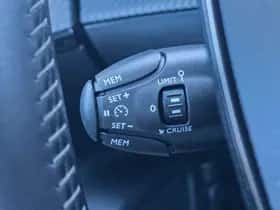 Peugeot 2008 (2021) thumbnail 18