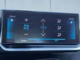 Peugeot 2008 (2021) thumbnail 24