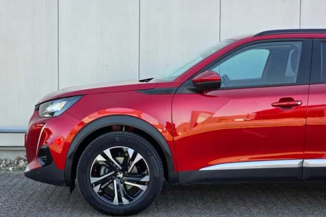 Peugeot 2008 (2021) thumbnail 31