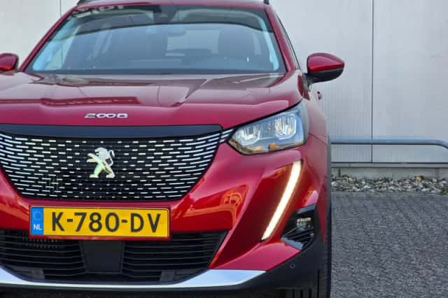 Peugeot 2008 (2021) thumbnail 33