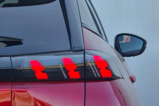 Peugeot 2008 (2021) thumbnail 35