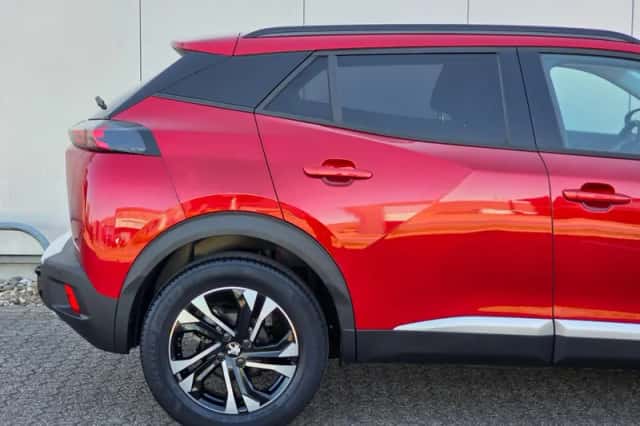 Peugeot 2008 (2021) thumbnail 37