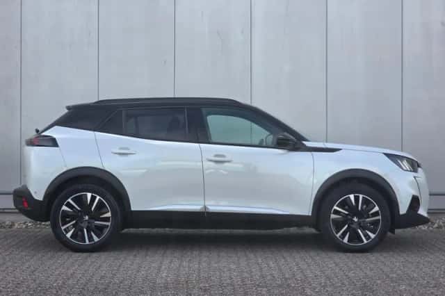 Peugeot e-2008 (2021) thumbnail 4