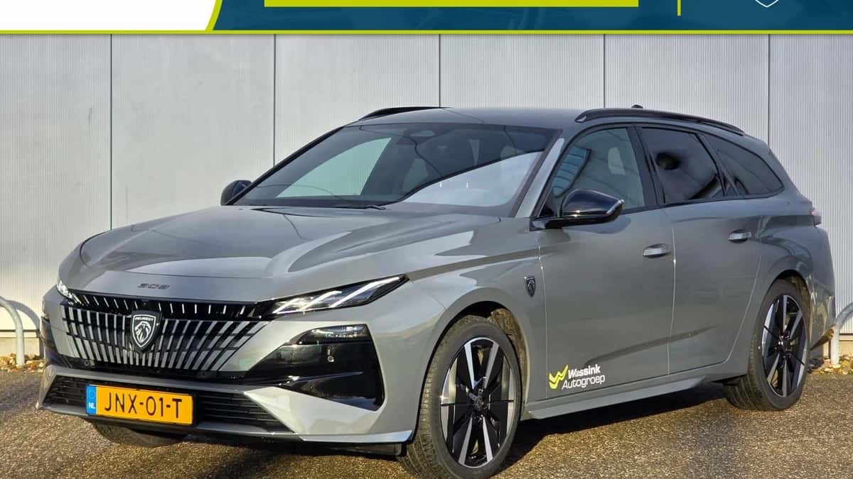 Peugeot 308 (2025) — foto 1